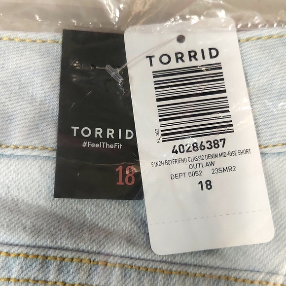 ❤️NWT VINTAGE TORRID SHORTS - 5" BOYFRIEND  STRETCH DENIM - MID RISE - SIZE 22 - Picture 5 of 9